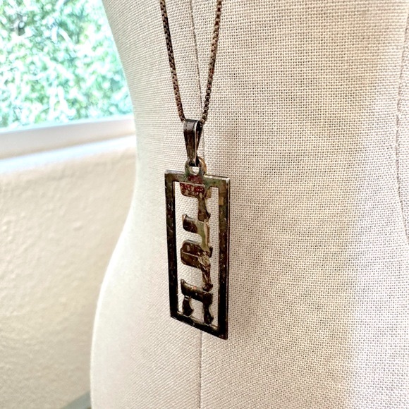 Vintage Silver Cartouche Pendant Necklace - Picture 4 of 14